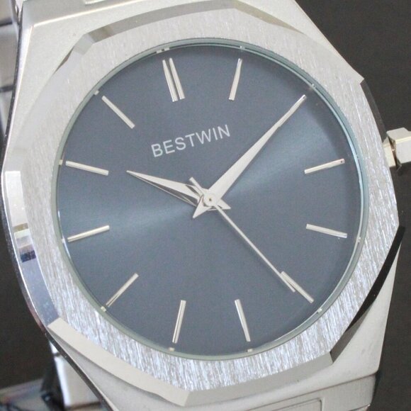 Men's Sports Watch Integrated Bracelet Silver Tone Blue Dial 41.5mm - Picture 12 of 15